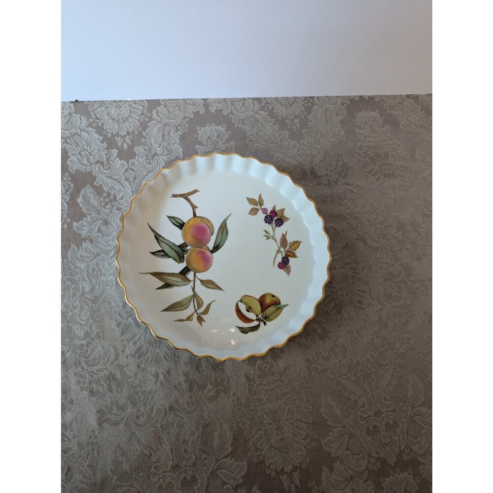 Royal Worchester Evesham 10 inch Oven to Table Quiche Platter